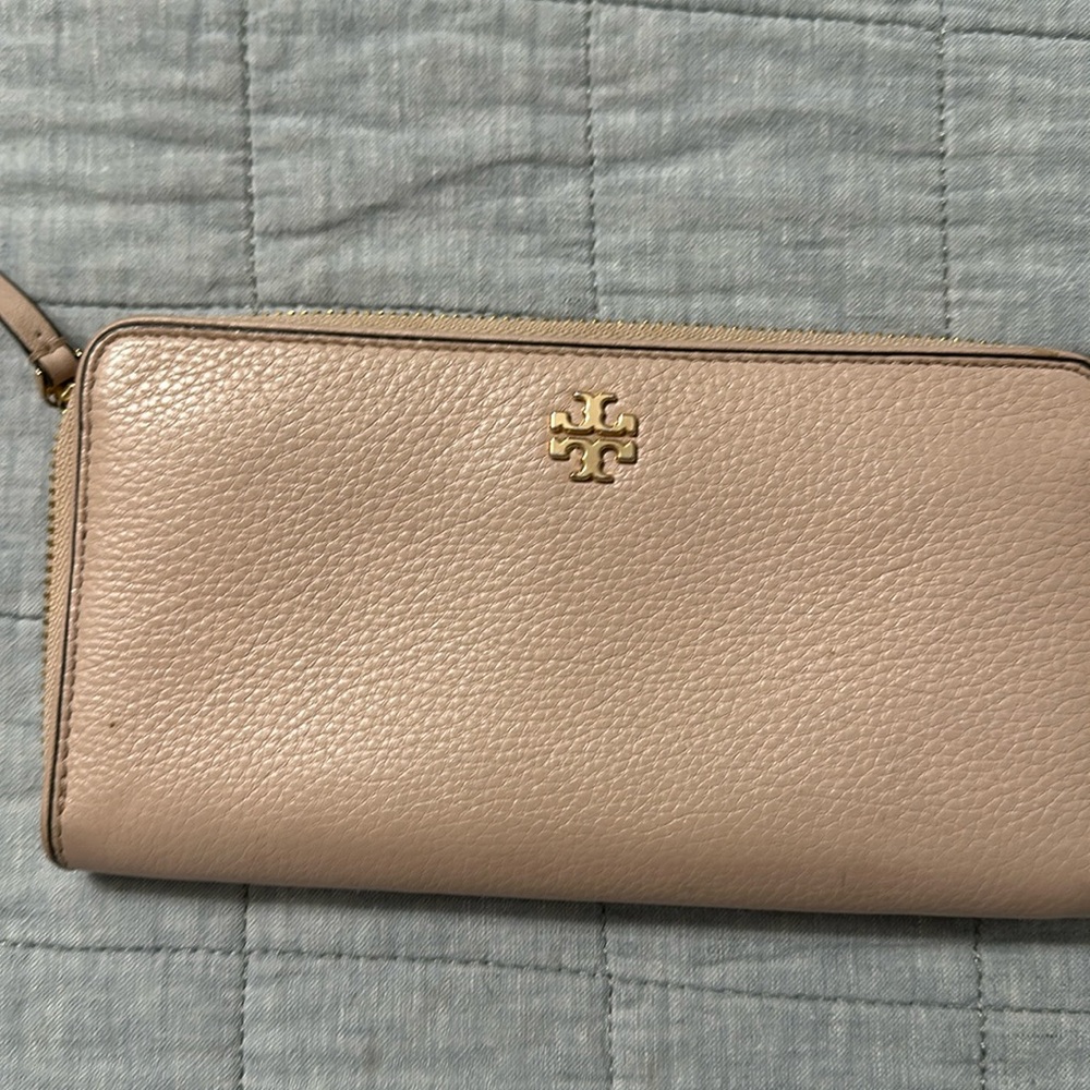 Tory Burch wallet